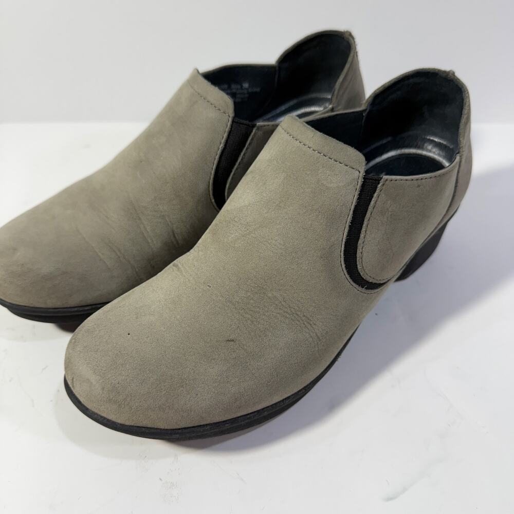 Dansko Lynn Suede Gray Nubuck Leather Slip On Comfort Clog Bootie 38 / 7.5-8